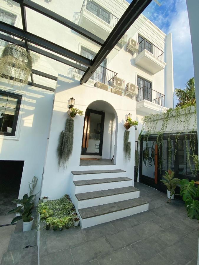 Loewys Home Tanjung Duren Jakarta Barat Extérieur photo